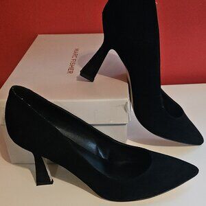Ladies Pumps